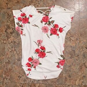 Say Anything Women’s Super Soft Rose Criss Cross Ruched Sides Top Size Small